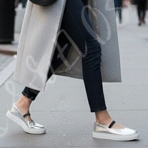 Seychelles Moon Child Silver Metallic Platform Loafer Sneakers Size 8.5 NWB